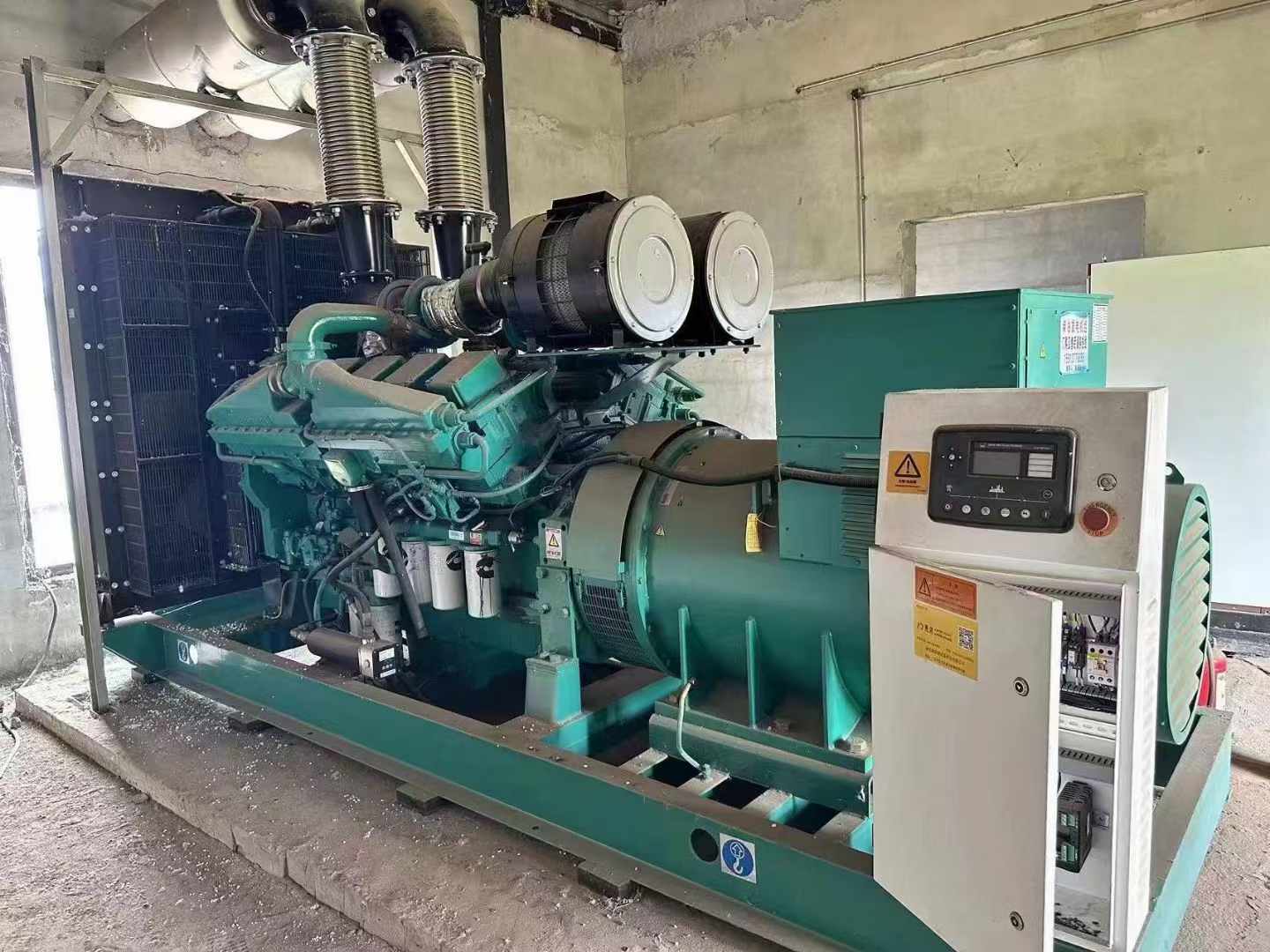 营山无功补偿装置的性能评估需要考虑哪些因素？