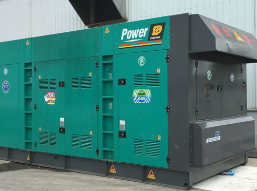 营山升级发电机组的过程中需要注意哪些安全事项？