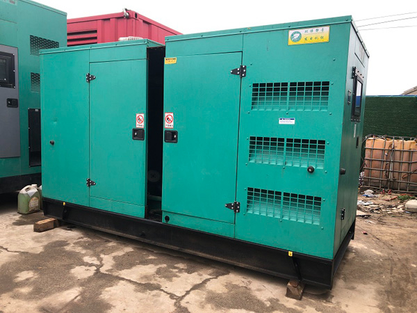 营山怎样合理控制磷酸铁锂蓄电池的充放电倍率以延长其使用寿命？